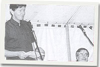 Gari Wyn yn y stomp