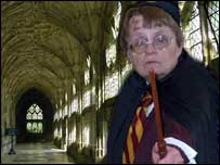 Woman dressed up as a Hogwart's student