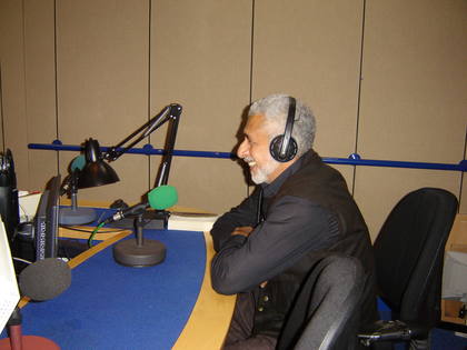 Naseerudin Shah gets entertained by the boys!