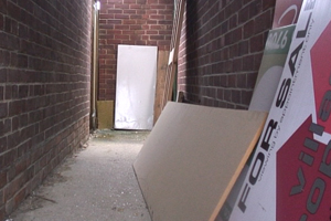 Lynne needs a quick sale on her property but the current economic climate is causing her problems. 