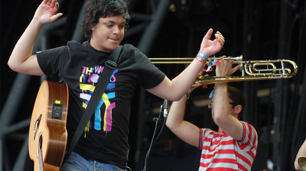 Get Cape. Wear Cape. Fly