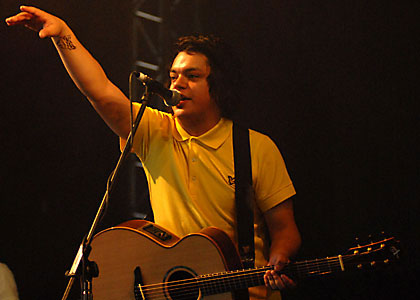 Get Cape. Wear Cape. Fly