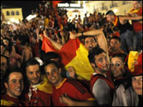 Spanish fans celebrating