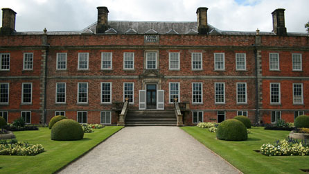 Plas Erddig - llun gan/photo by Simon Picken