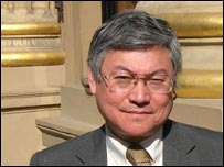 دکتر کريس خو، رئيس انجمن جراحان پلاستيک بريتانيا