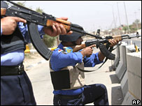 Polícia iraquiana em Basra