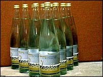 Garrafas de vodka