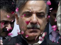 خاندانی کاروبار سے کاروبارِ سیاست تک