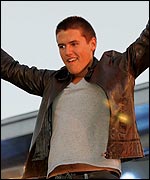 Craig greets the crowd