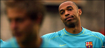 La llegada de Thierry Henry no ha solucionado los problemas del Barcelona, más bien, los agudiza.