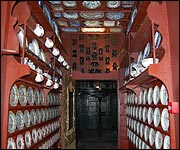 Room of plates in Hauteville House