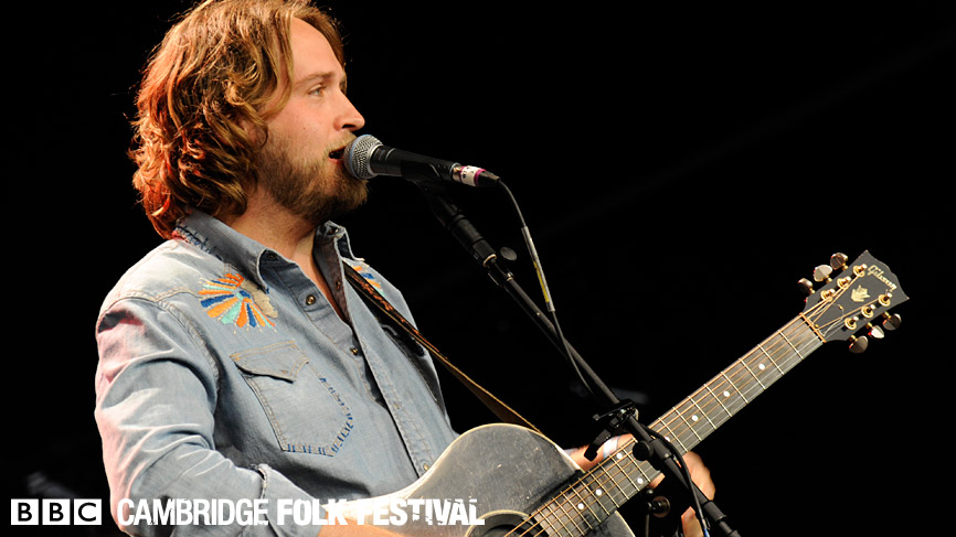 Hayes Carll performing early on the main stage on Saturday.