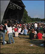 The gig setting.