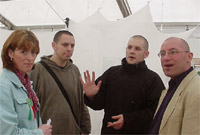 Theo a John efo Eleri Evans ac Iwan Bala