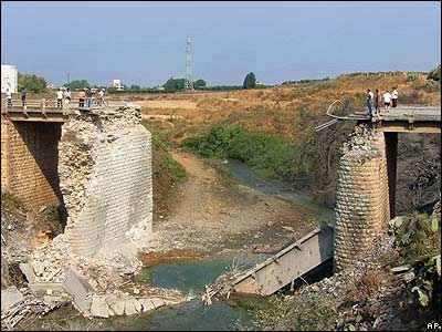Vurulan bir köprü