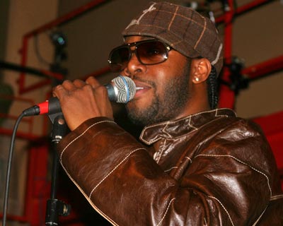 Dwele