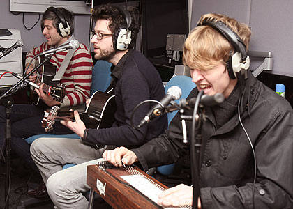 Keith, Chris and Max perform live.