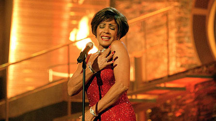 shirley-bassey-01_446.jpg