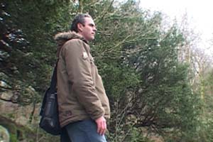 Derbyshire artist Lewis Noble is basing a new piece of work at the Chatsworth Estate. 