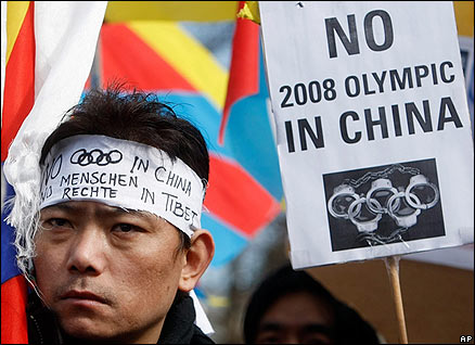 protester_ap.jpg