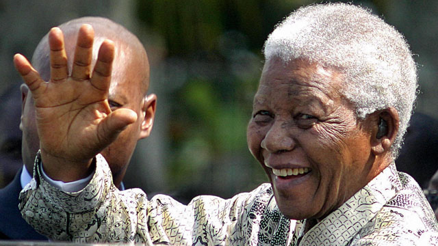 ماندلا در سال ۲۰۰۴