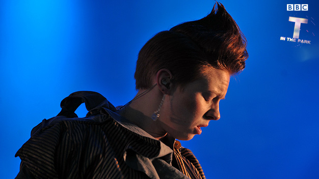 La Roux