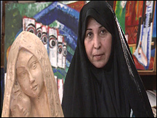 زهرا رهنورد در نمایی از فیلم "و خلفت بود"