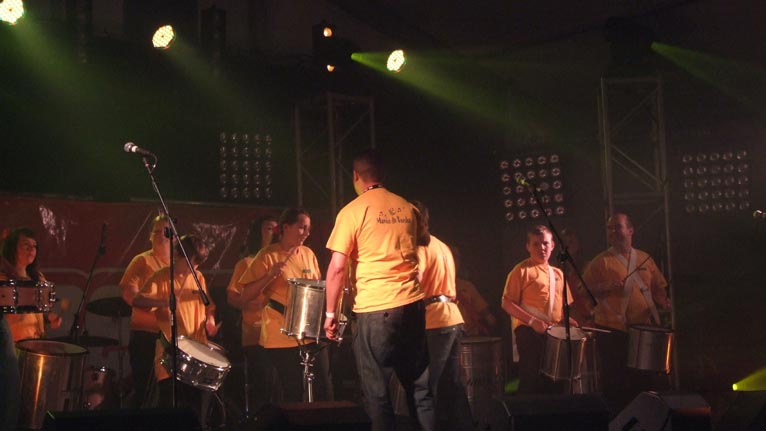 Nos Lun yn yr Eisteddfod - Brwydr y Bandiau