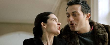 Kate (Shirley Henderson) and Petruchio (Rufus Sewell)
