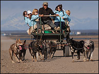 Girls husky riding