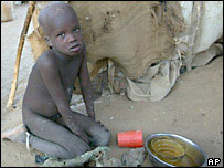 Criança com fome na África subsaariana (arquivo)