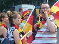 And here are those fashionable garlands!