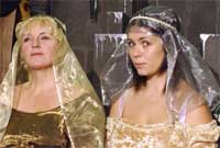 Sara Harris-Davies a Chatrin Mara