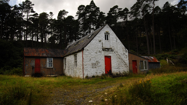 Shooting lodge