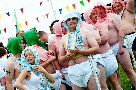 Dragon Boat Charity Challenge. Photo by Debbie Davies