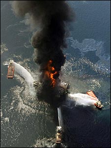 Deepwater Horizon on fire