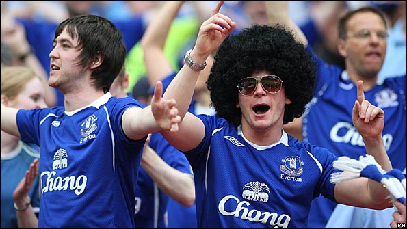 Everton fans cheer on their team at Wembley