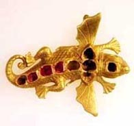 Photgraph of a gold pendant from an Amada wreck