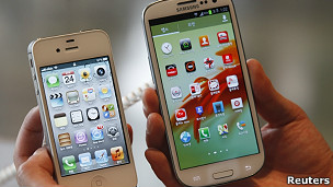 Samsung проти Apple