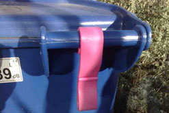 Pink hook for batteries