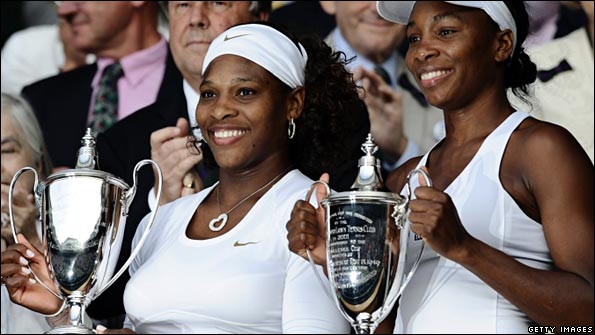 Venus and Serena Williams win the Wimbledon women's doubles