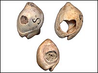 عکس زيورآلات (Image: Marian Vanhaeren/Francesco d'Errico)