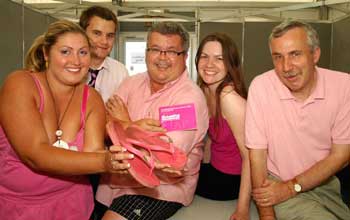 Laura Davies, Llanelli Star; Ben Wright, South Wales Evening Post; Arwyn Roberts, Yr Herald; Liz Perkins, Evening Post ac Eryl Crump, Daily Post.