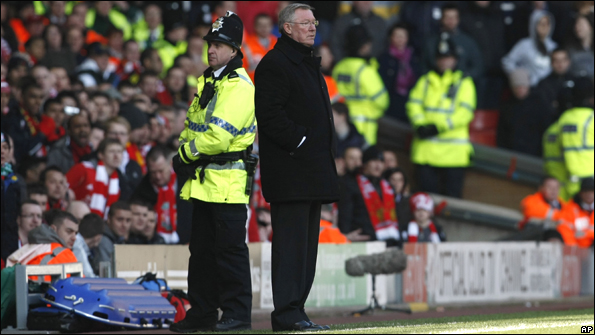 Sir Alex Ferguson refused to talk to the media after Manchester United's defeat by Liverpool.