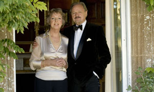 To The Manor Born: Audrey fforbes-Hamilton (Penelope Keith) and Richard DeVere (Peter Bowles)