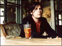 Ed Harcourt (photo: Steve Gullick)