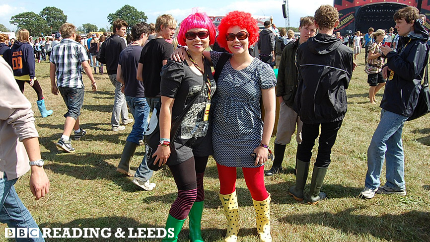 Reading Friday's Crowd