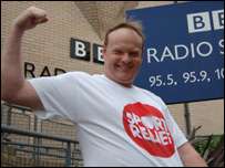 Mark Murphy gets ready for Sport Relief 2008