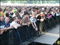 The crowd at V in 2005
