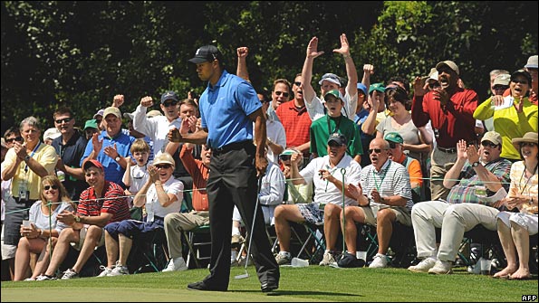 Tiger Woods and spectators, eighth green, Augusta